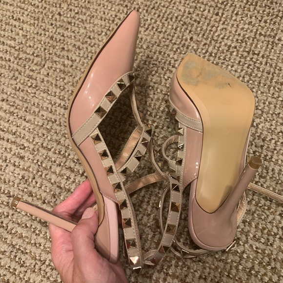 Nude Studded Heels- size 6.5 - Picture 5 of 6